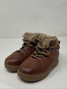 OshKosh B'gosh Brown Faux-Fur Lace-Up Kids Boots size 8